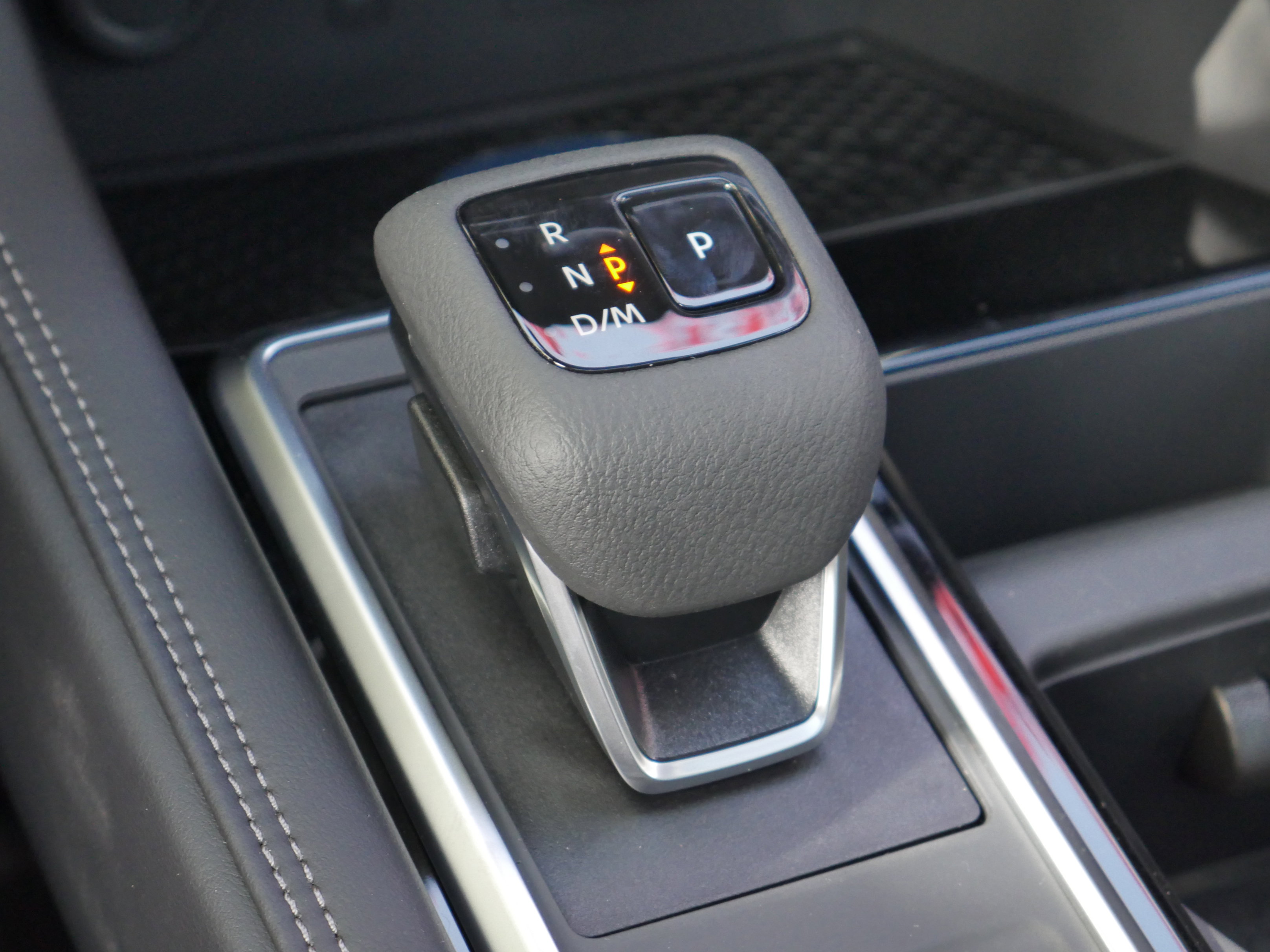 New 2026 Nissan Pathfinder Platinum AWD/4WD image 16
