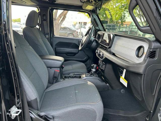 Certified 2025 Jeep Wrangler Unlimited Sport AWD/4WD image 40