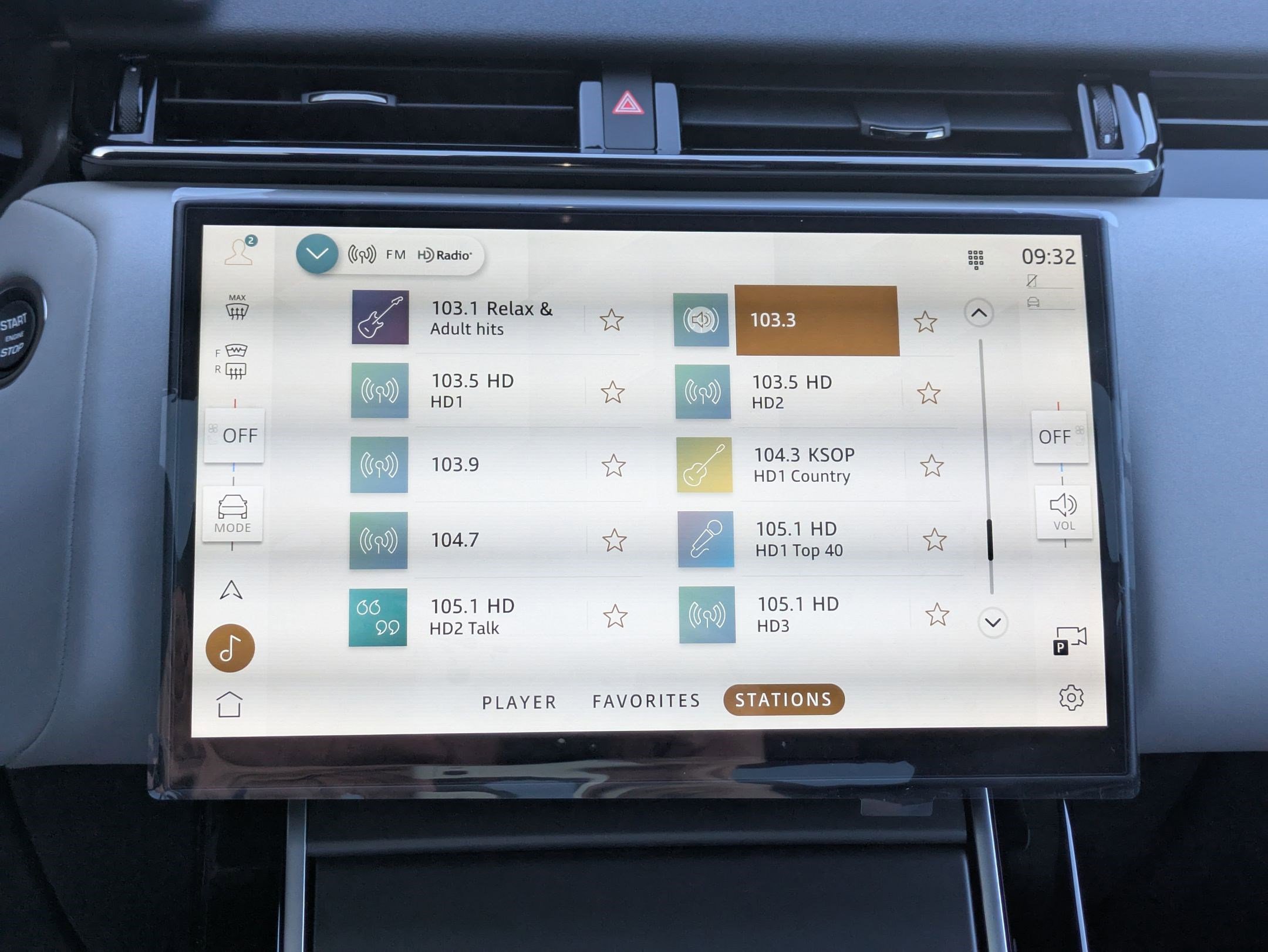 New 2026 Land Rover Range Rover Velar S AWD/4WD image 21