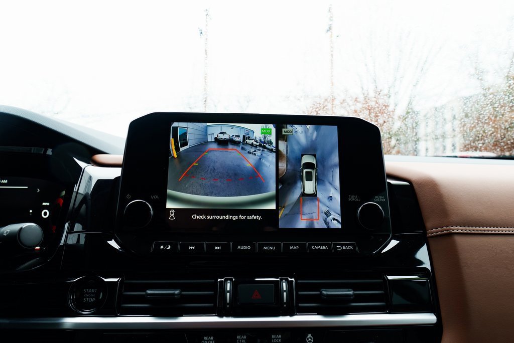 New 2025 Nissan Pathfinder Platinum image 16