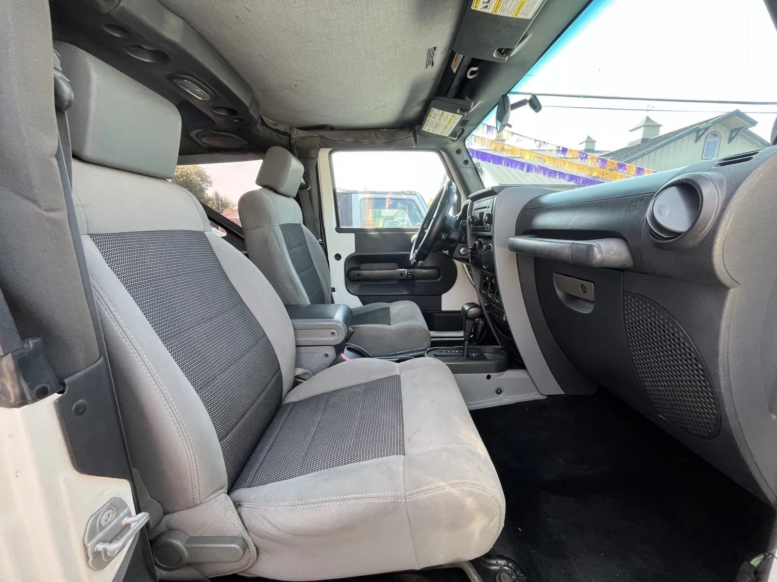 Used 2009 Jeep Wrangler X AWD/4WD image 10