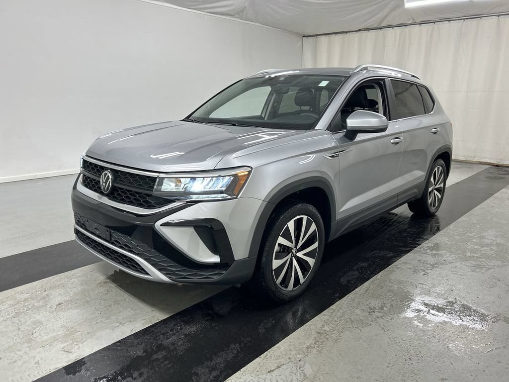 Certified 2023 Volkswagen Taos SE AWD/4WD image 5