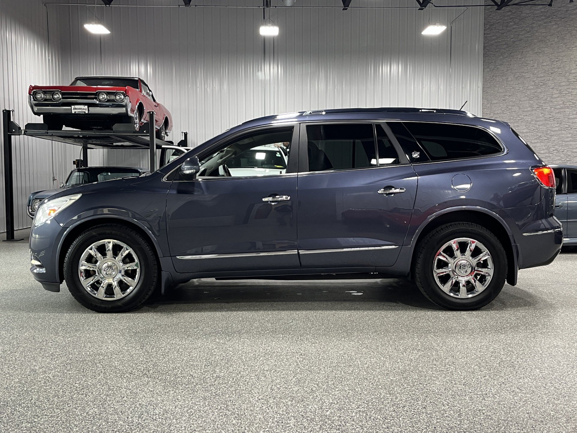 Used 2014 Buick Enclave Premium w/ Trailering Provision Package AWD/4WD image 2