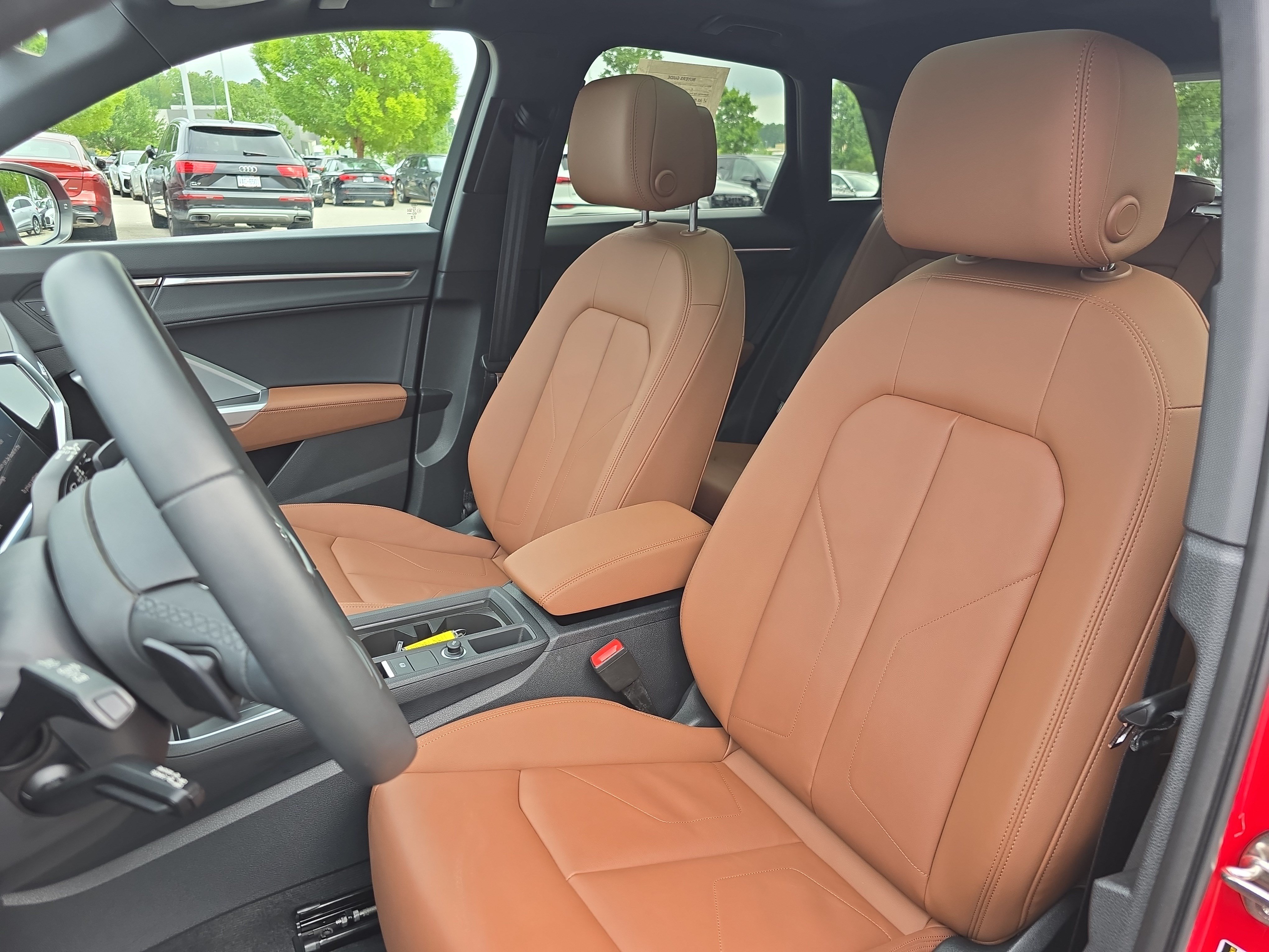 Certified 2025 Audi Q3 2.0T Premium Plus w/ Premium Plus Package AWD/4WD image 14