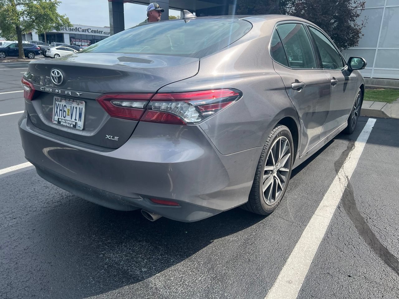 Used 2024 Toyota Camry XLE w/ Cold Weather Package FWD image 7