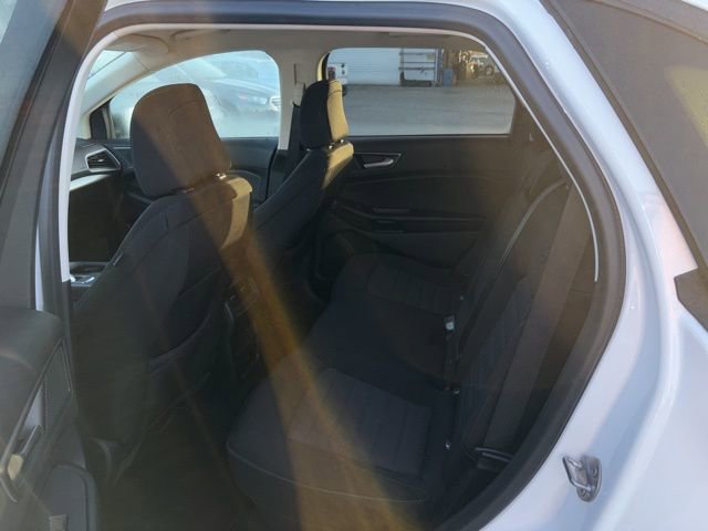 Used 2024 Ford Edge SE w/ Black Appearance Package image 10