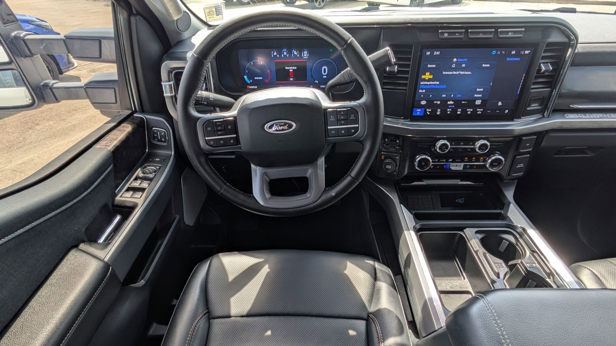 Used 2024 Ford F250 Lariat image 27