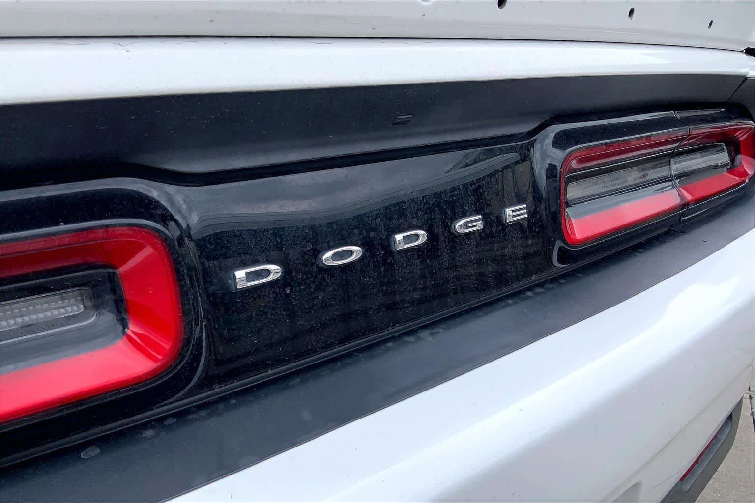 Used 2018 Dodge Challenger SXT RWD image 26