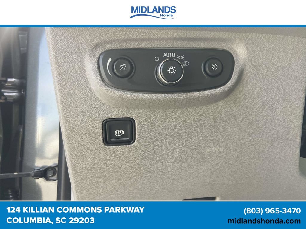 Used 2020 GMC Terrain SLT w/ Preferred Package FWD image 22