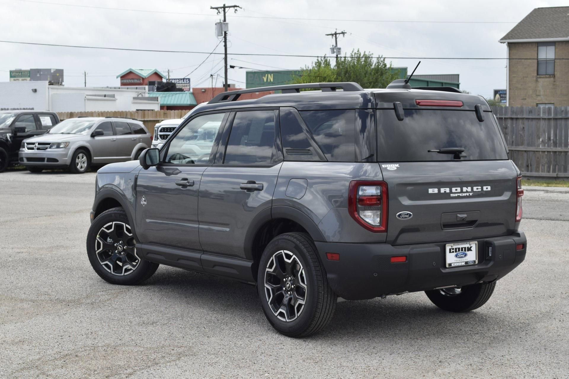 New 2025 Ford Bronco Sport Outer Banks w/ Outer Banks Tech Package+ image 4