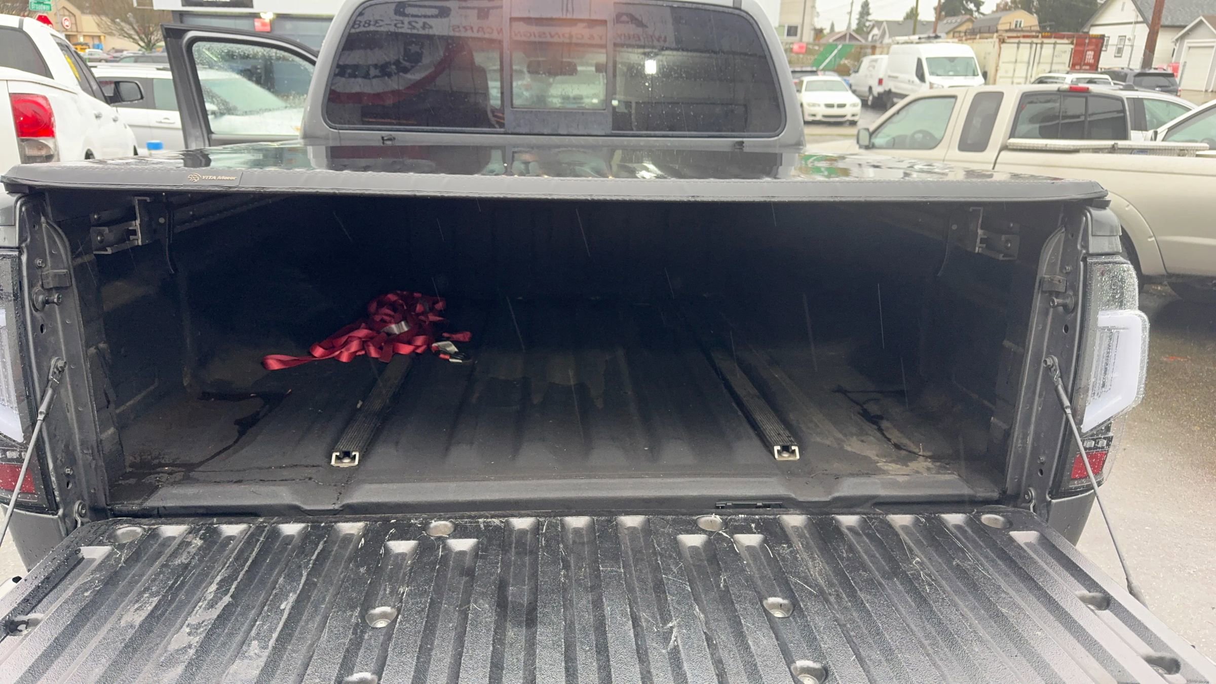 Used 2018 Nissan Frontier PRO-4X image 6