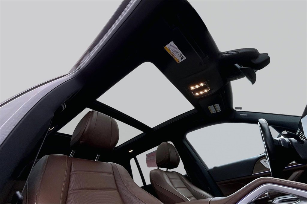 Used 2024 Mercedes-Benz GLS 450 4MATIC image 28