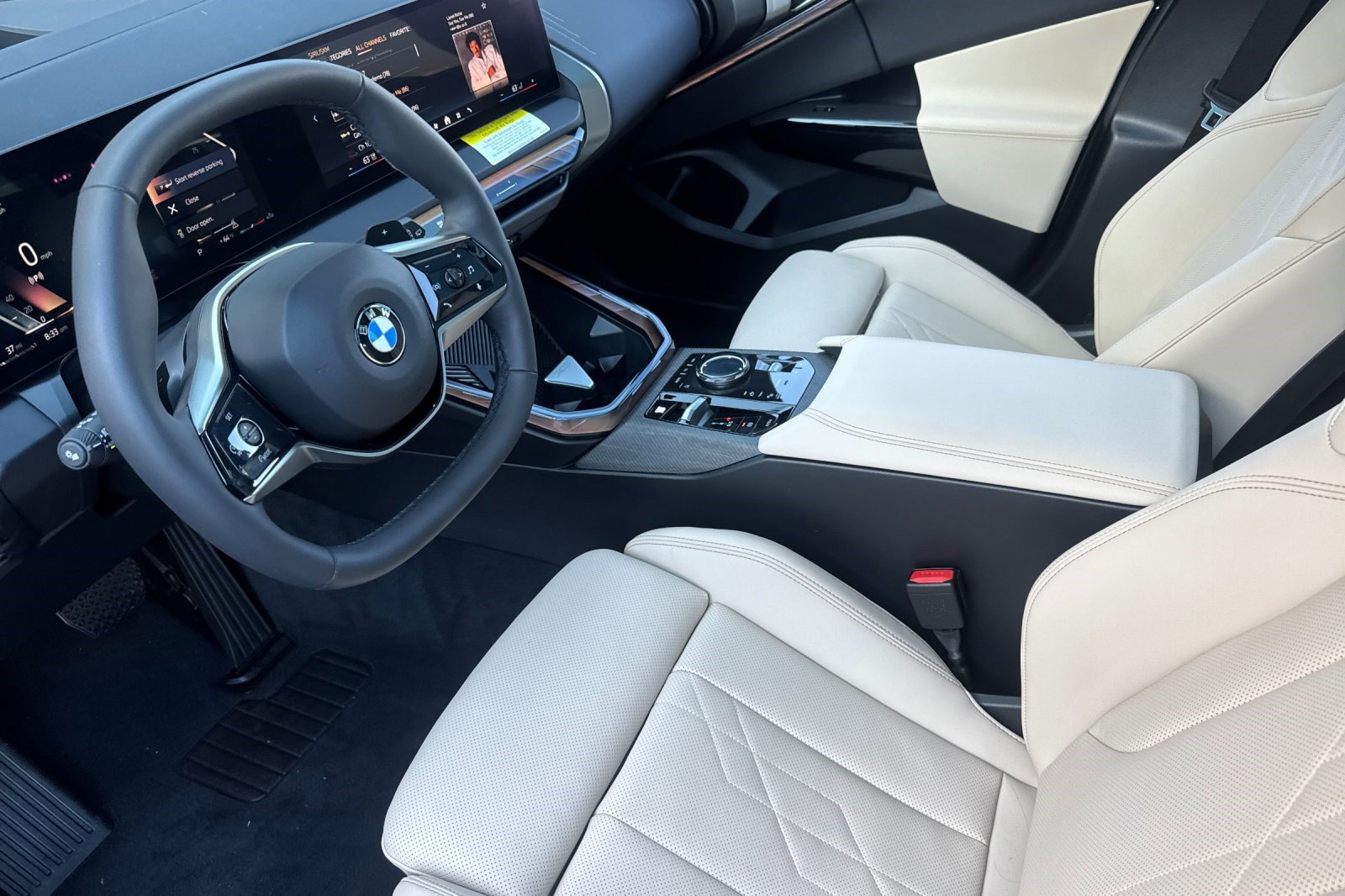 Used 2026 BMW X3 xDrive30i w/ Premium Package AWD/4WD image 4