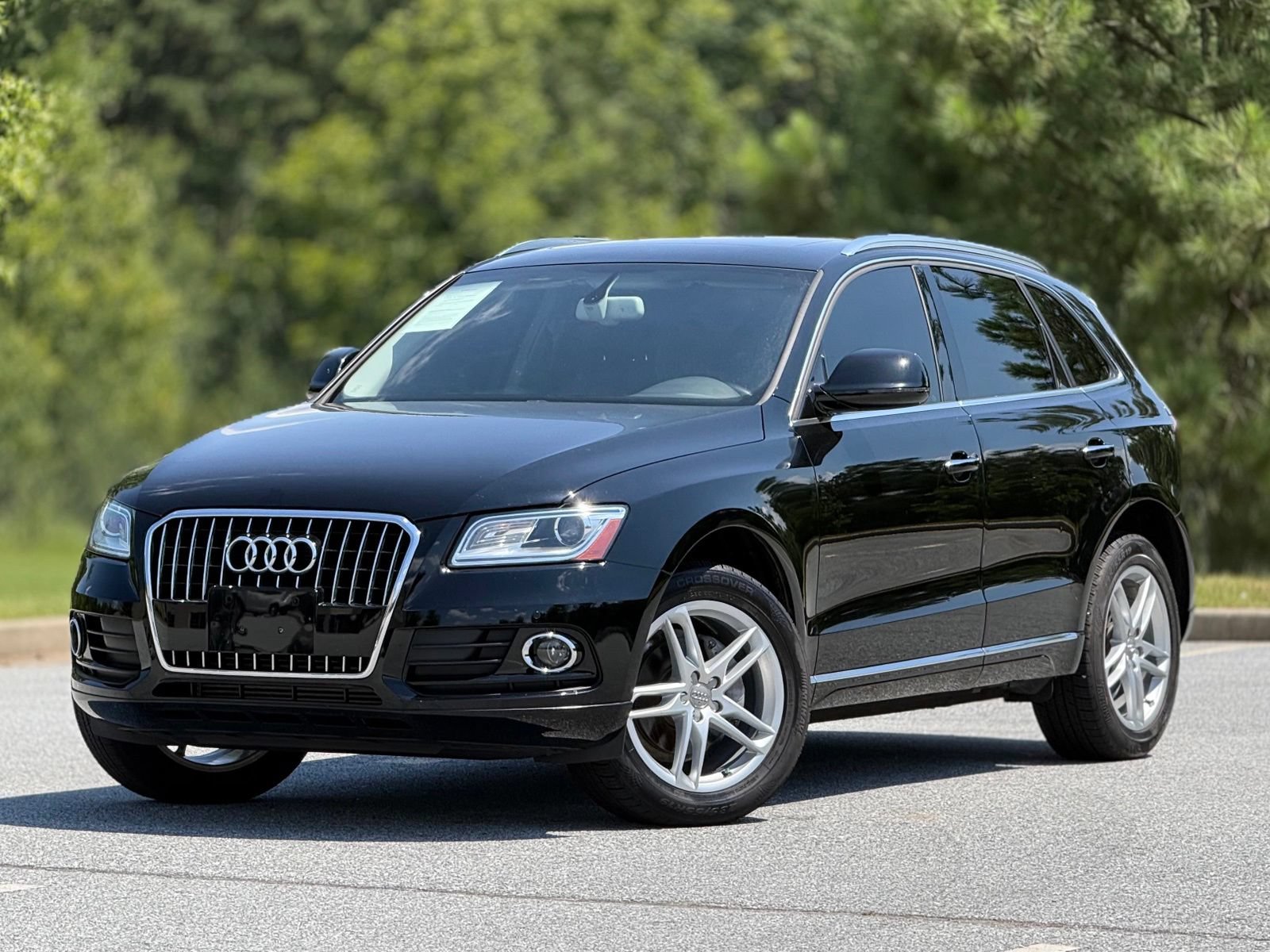 Used 2017 Audi Q5 2.0T Premium Plus w/ Technology Package AWD/4WD image 8
