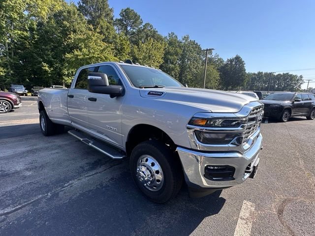 New 2026 RAM 3500 Big Horn AWD/4WD image 8
