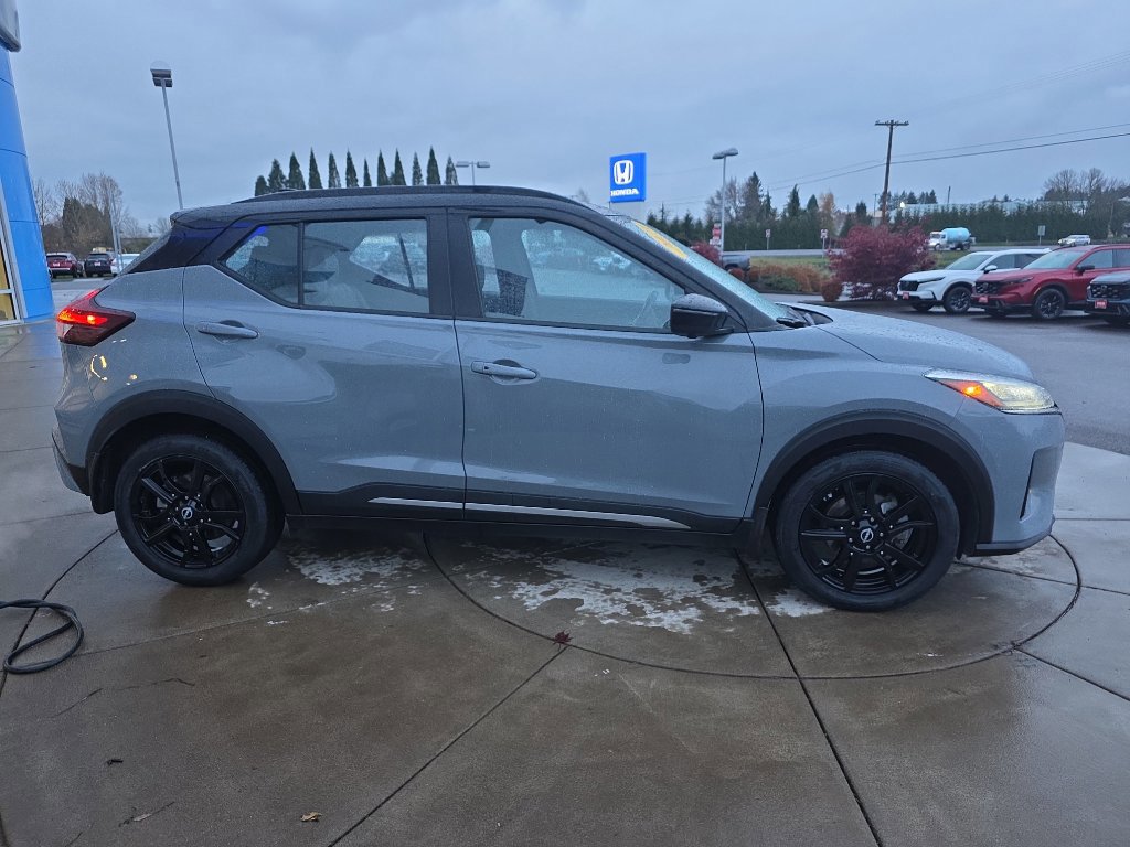 Used 2023 Nissan Kicks SR w/ SR Premium Package image 8