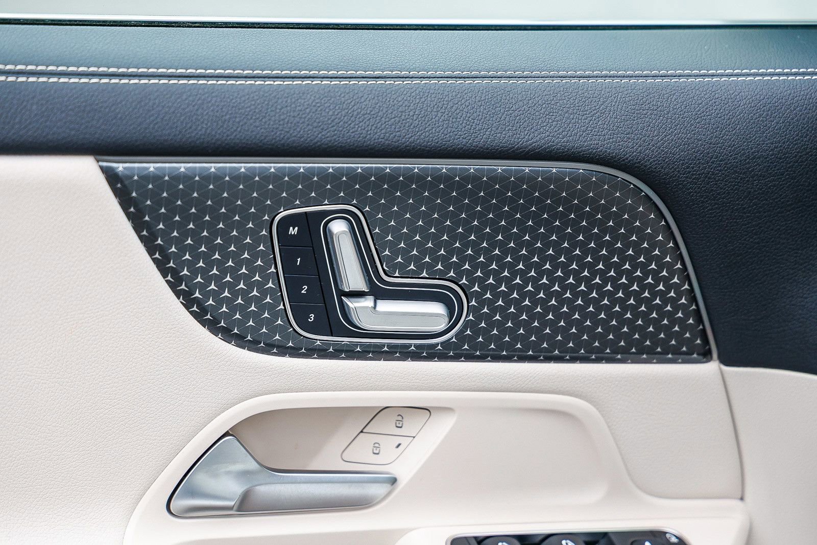 Certified 2025 Mercedes-Benz GLA 250 image 21