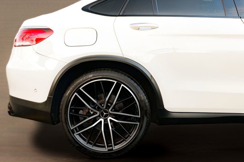 Used 2020 Mercedes-Benz GLC 43 AMG 4MATIC Coupe w/ Driver Assistance Package image 10