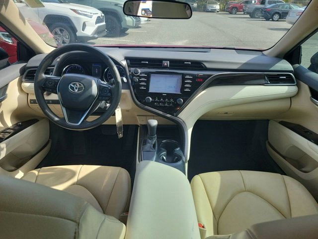Used 2020 Toyota Camry LE image 2