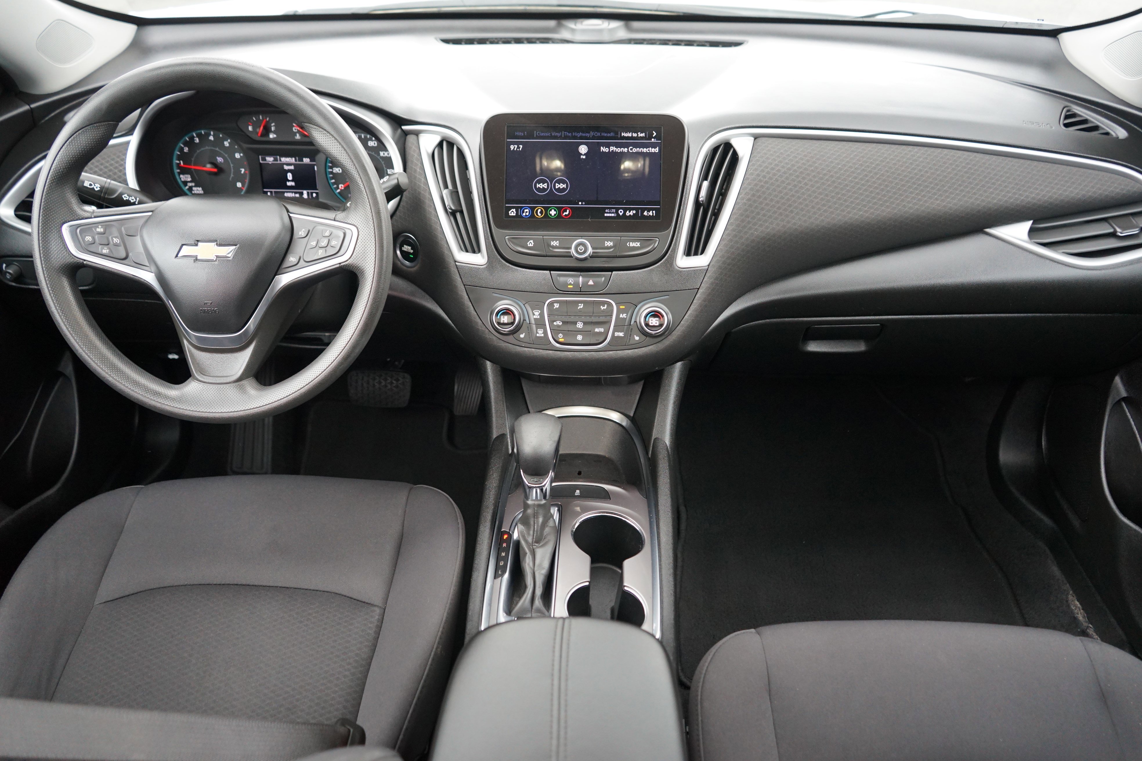Used 2022 Chevrolet Malibu LT image 20