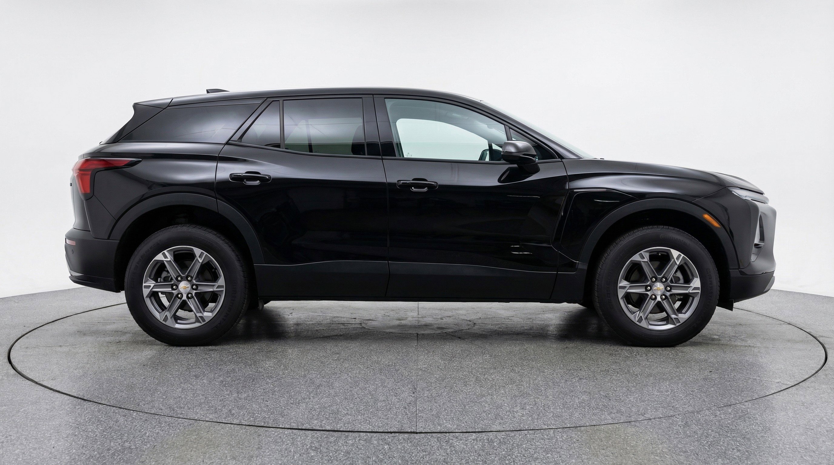 Used 2025 Chevrolet Blazer LT image 11