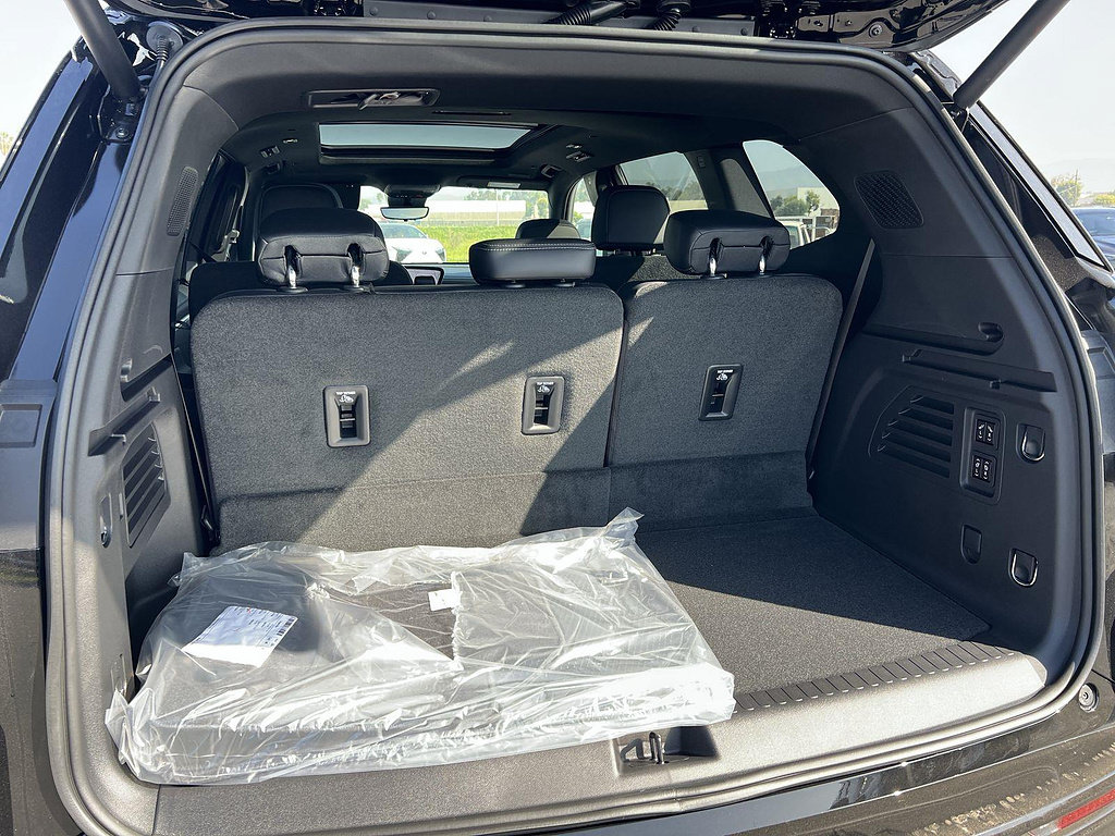 New 2026 Buick Enclave Sport Touring w/ Power Package FWD image 31