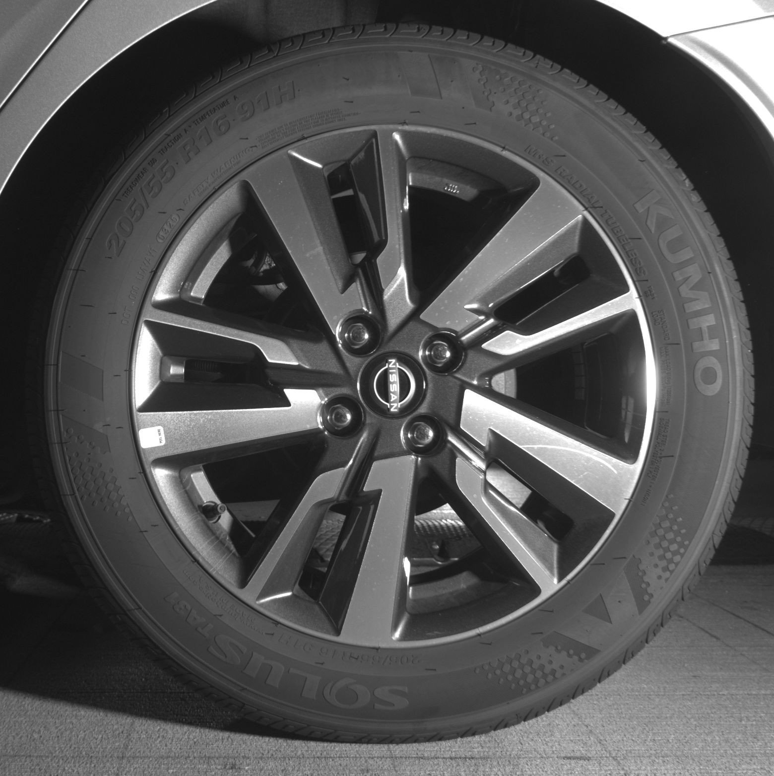 Used 2025 Nissan Versa SV image 14