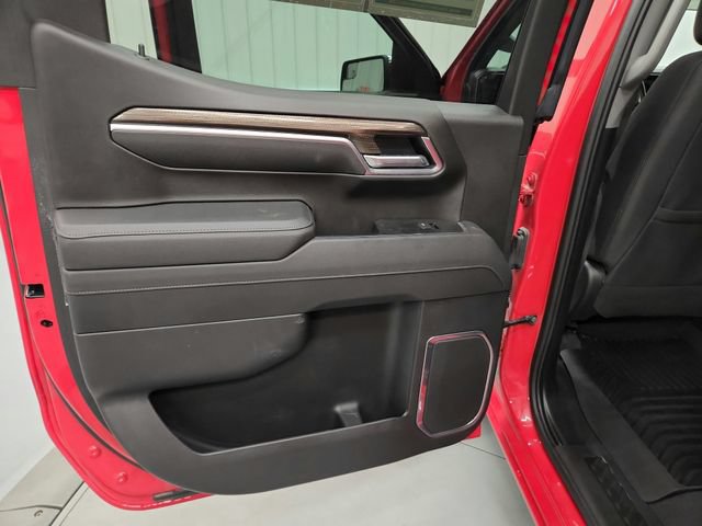 Used 2025 Chevrolet Silverado 1500 LT AWD/4WD image 35