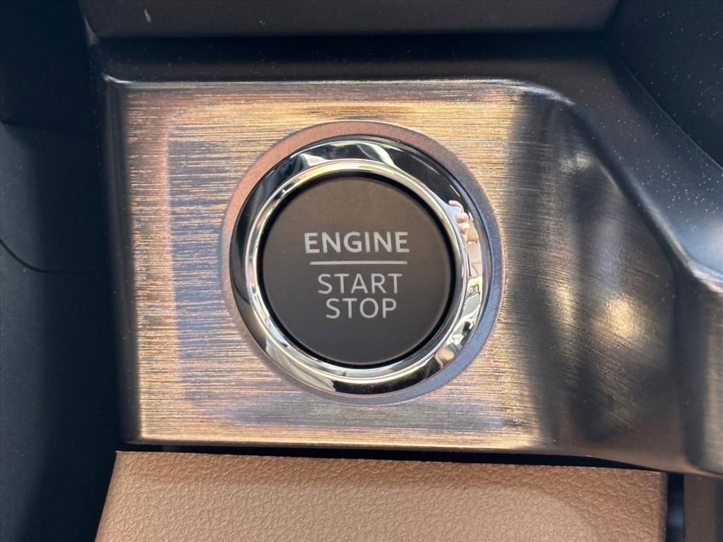 New 2026 Ford F250 4x4 Crew Cab Super Duty image 16