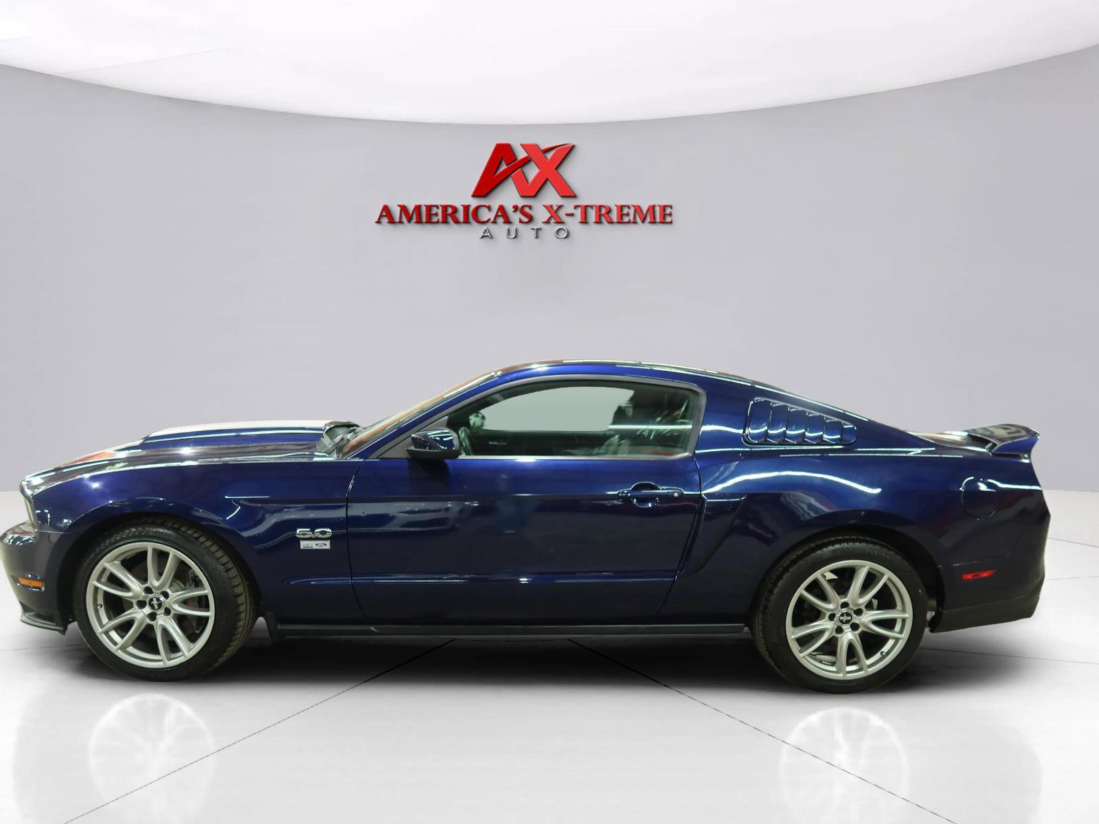 Used 2012 Ford Mustang GT Premium w/ Brembo Brake Pkg RWD image 3