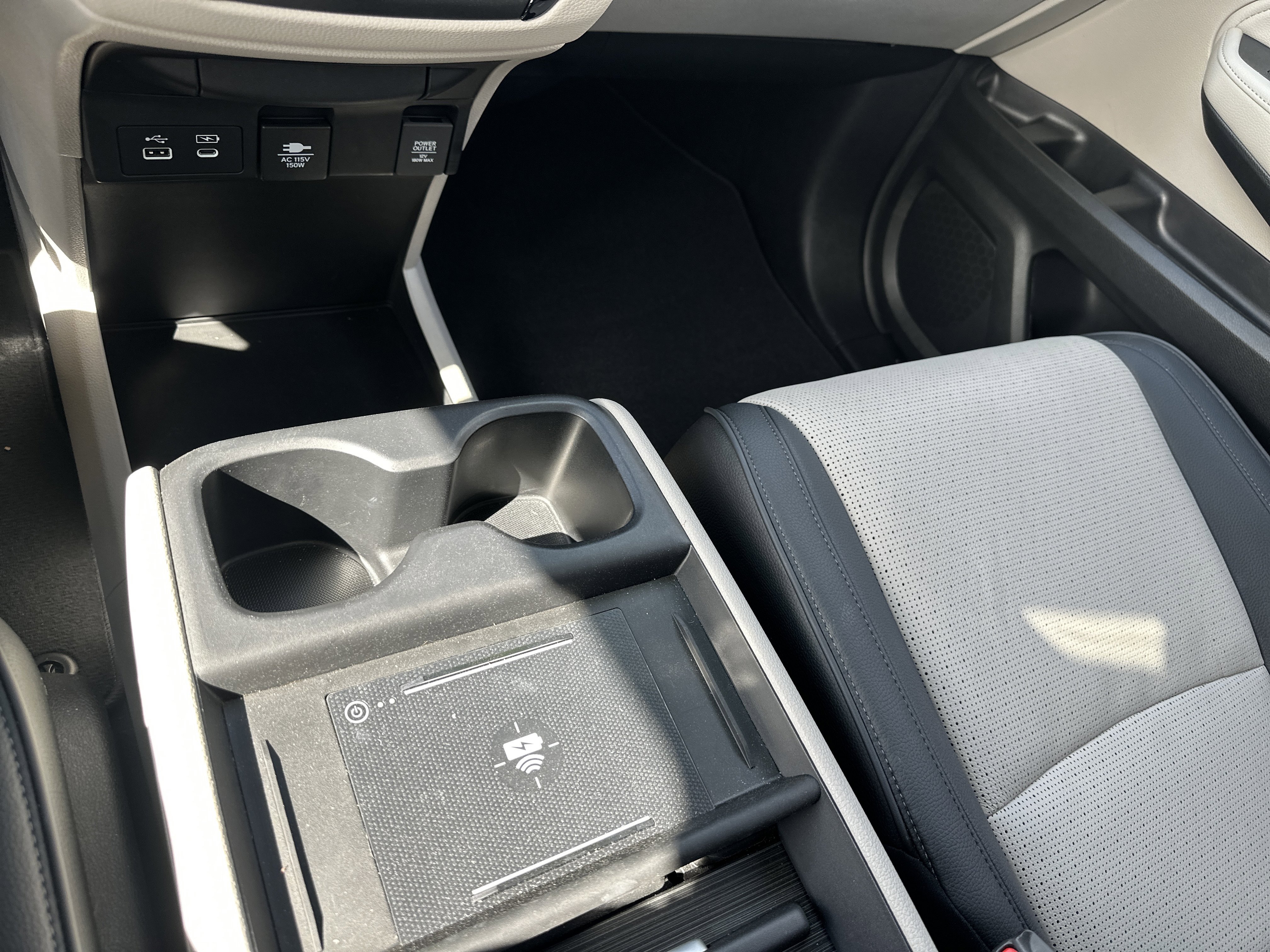 Used 2025 Honda Odyssey Elite image 20