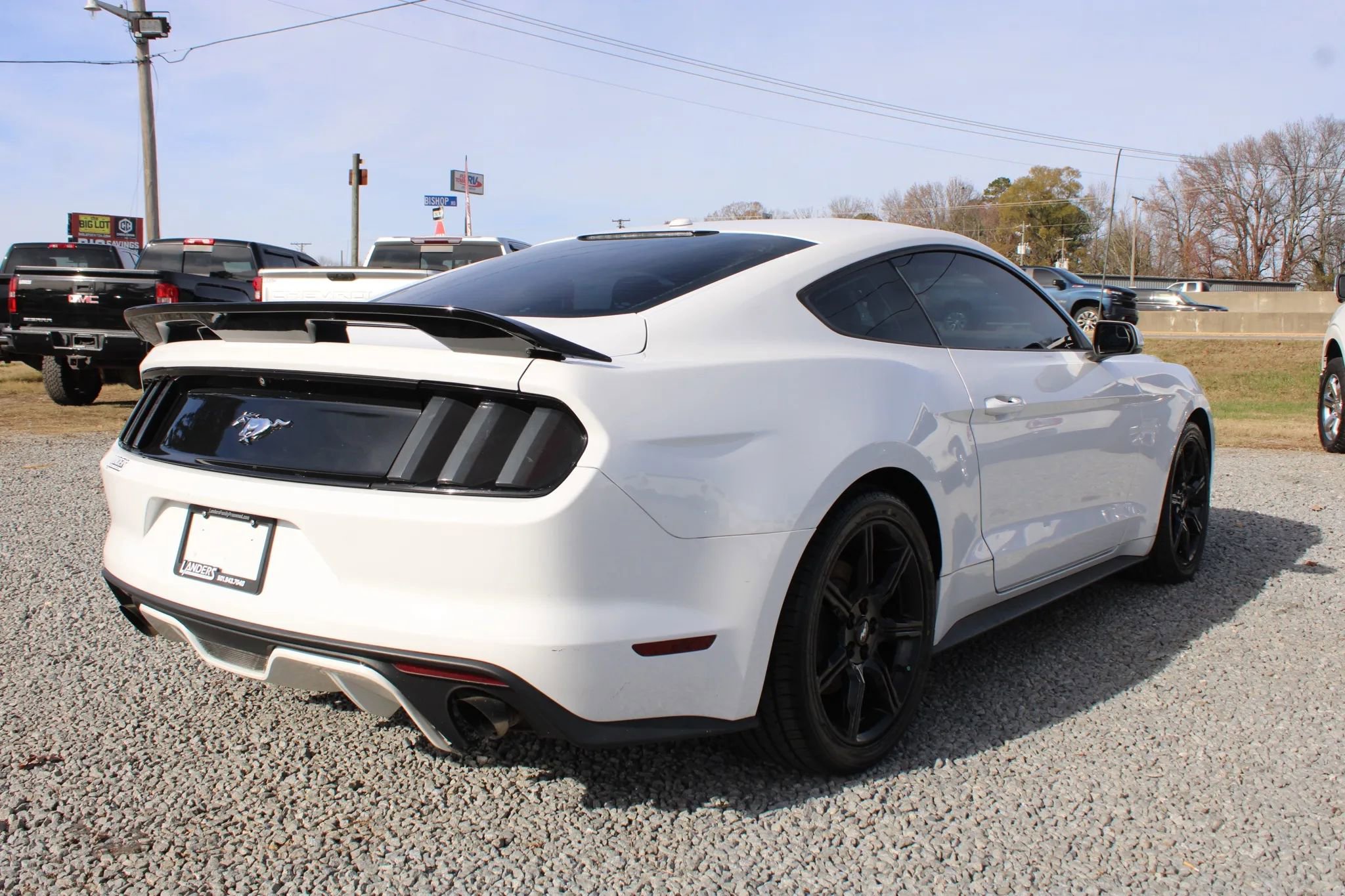 Used 2017 Ford Mustang Premium image 9