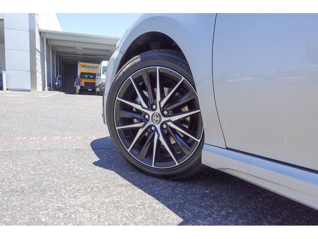 Used 2024 Toyota Camry SE FWD image 8