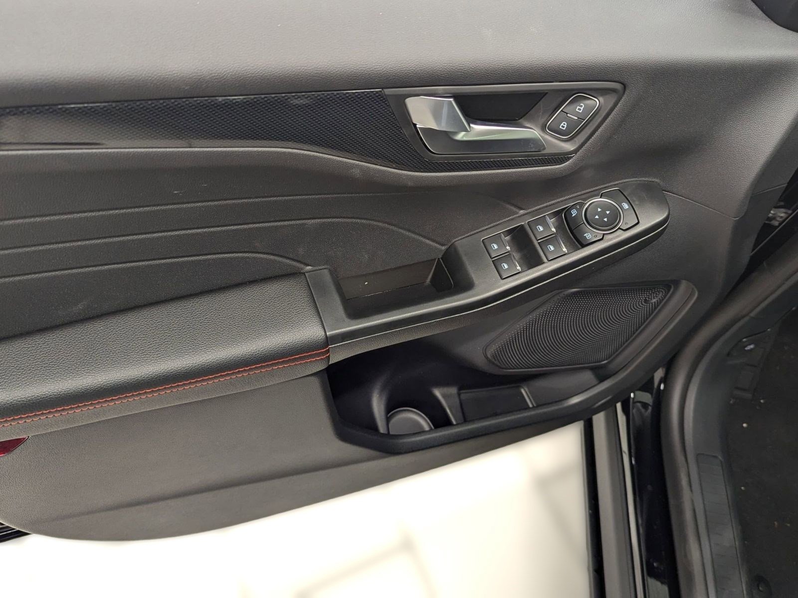 New 2026 Ford Escape ST-Line w/ Tech Pack #1 image 10