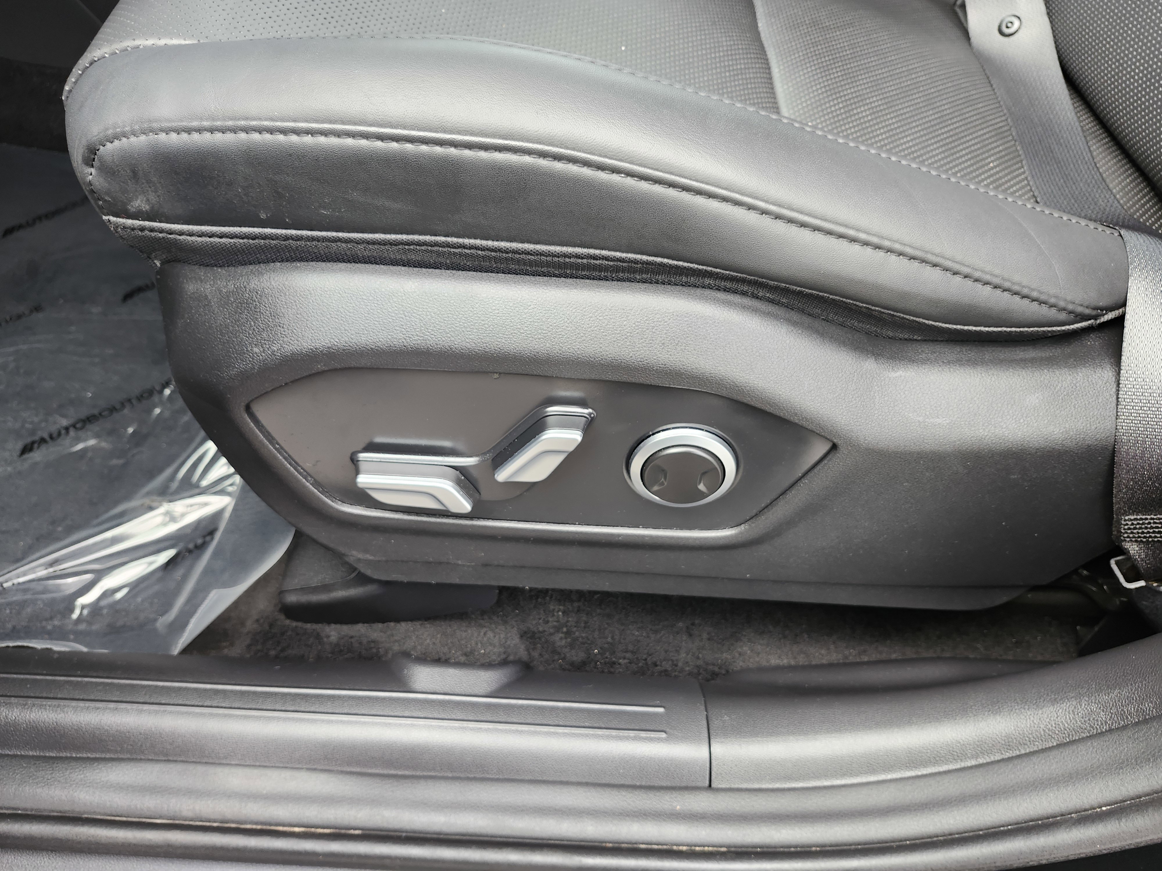 Used 2025 Hyundai Santa Fe SEL image 26