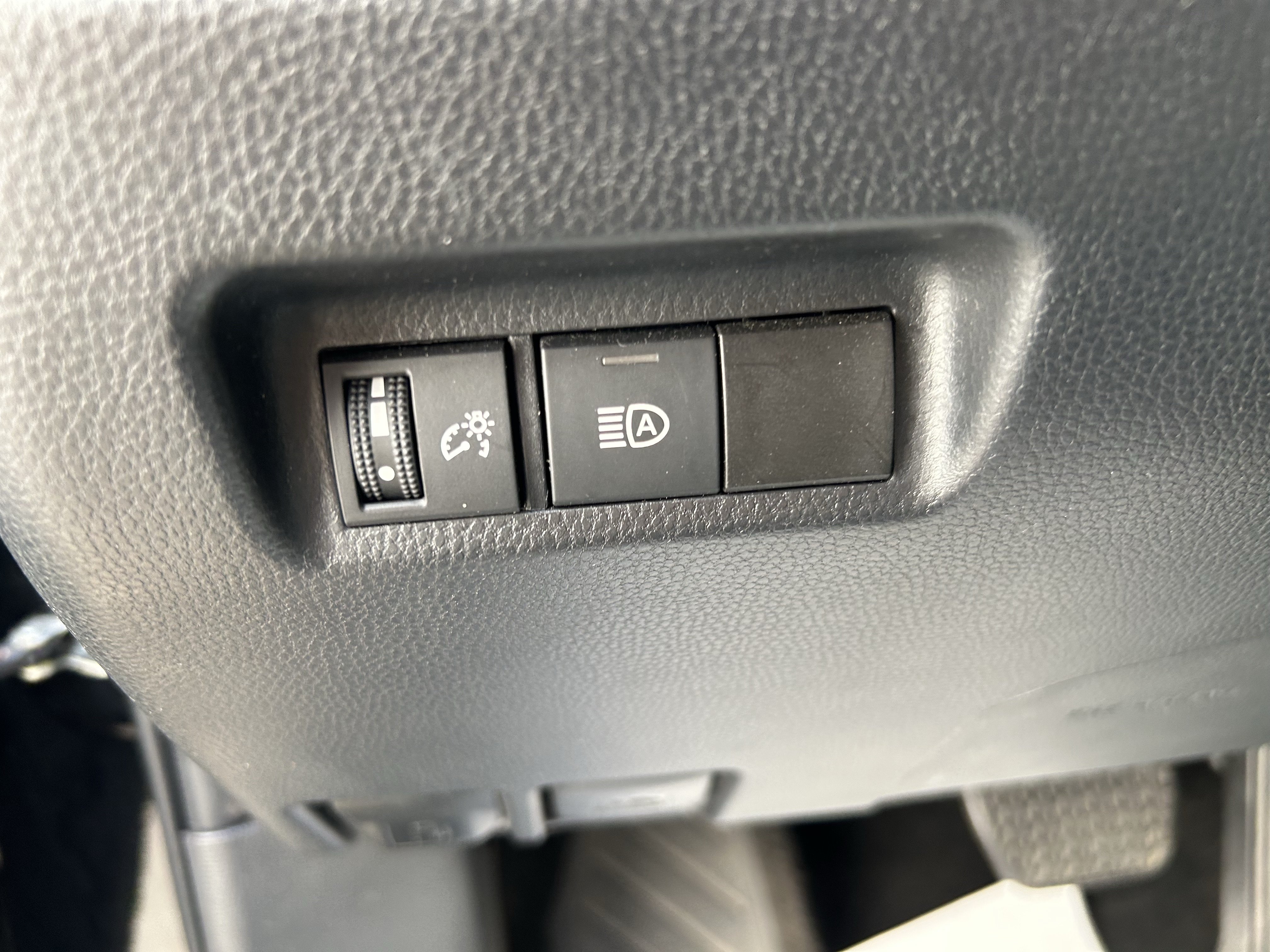Certified 2024 Toyota RAV4 XLE AWD/4WD image 15