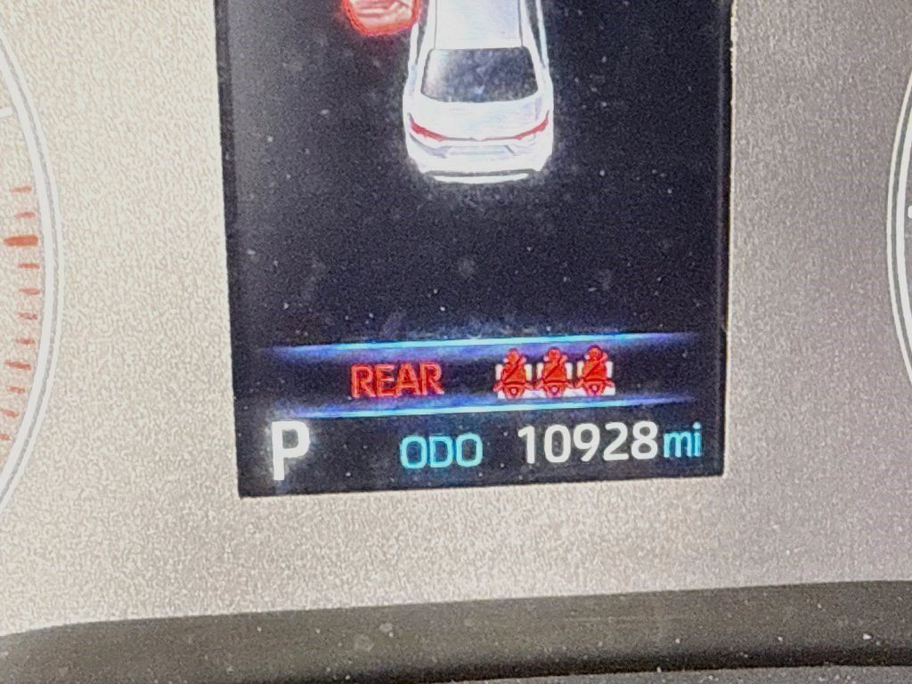 Used 2024 Toyota Corolla LE FWD image 15