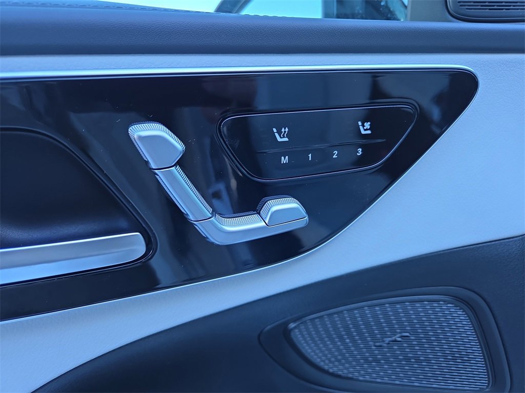 New 2026 Mercedes-Benz C 300 4MATIC Sedan image 11