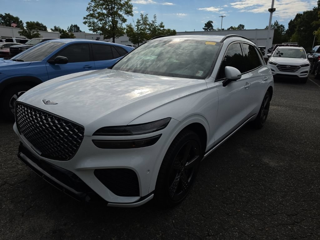 Used 2024 Genesis GV70 3.5T Sport w/ Sport Advanced Package AWD/4WD image 1