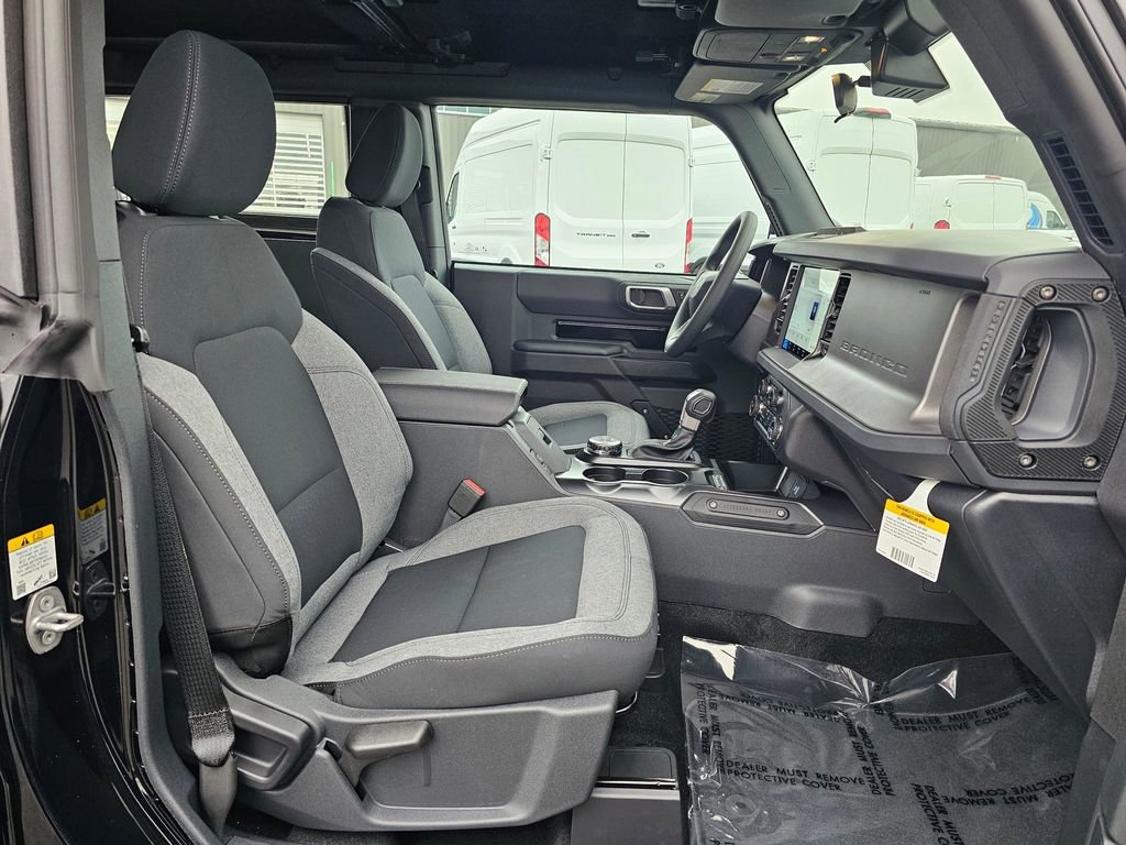 New 2025 Ford Bronco 2-Door image 5