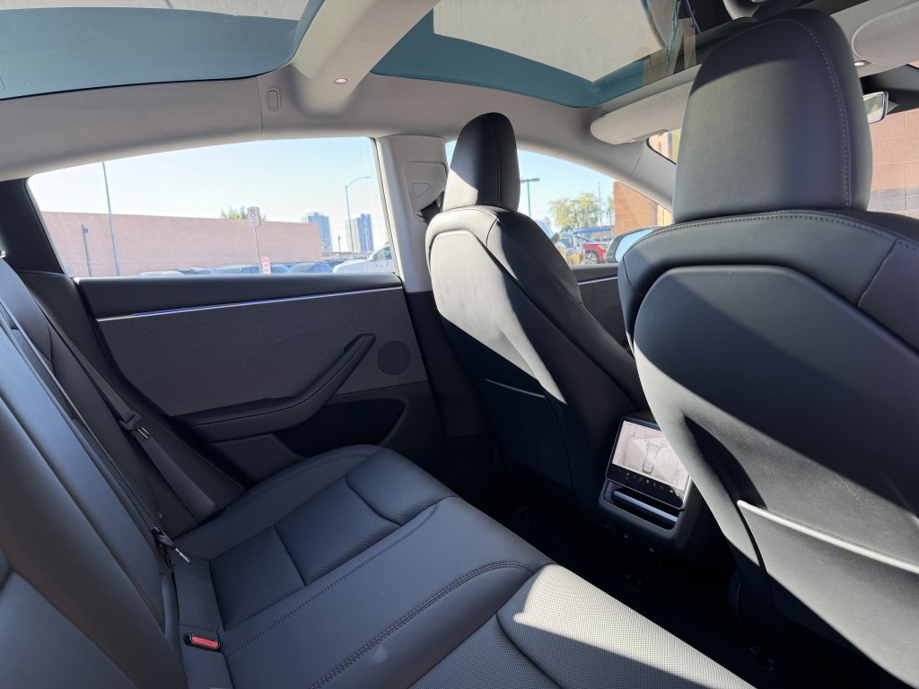 Used 2024 Tesla Model 3 image 41