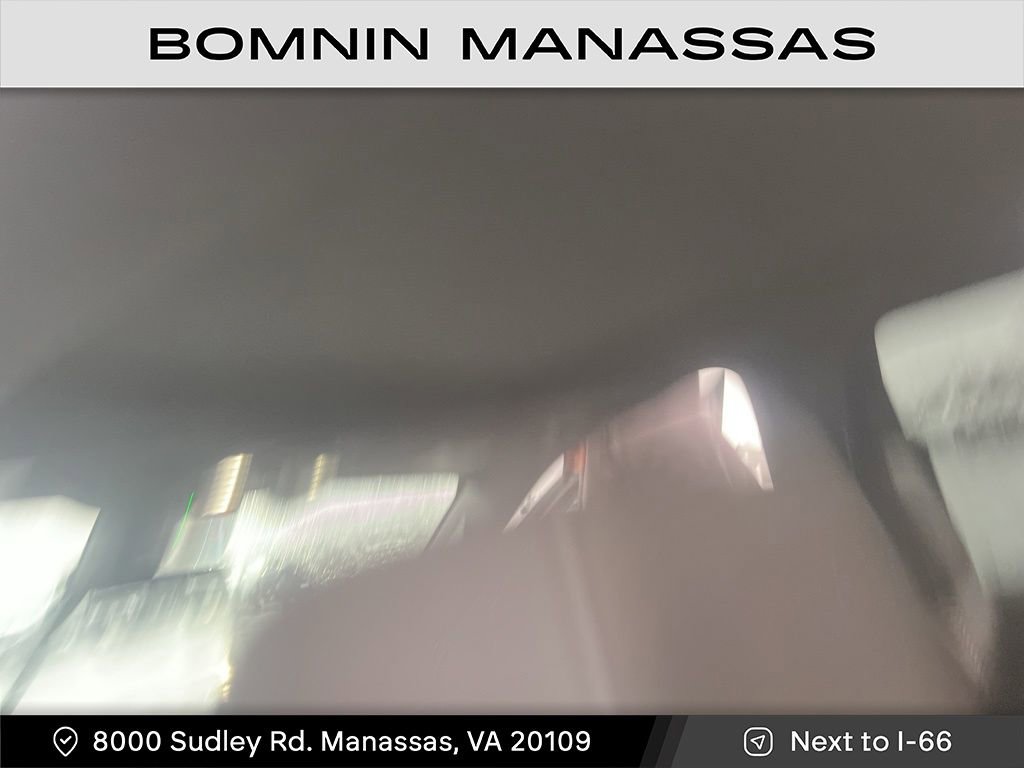 Used 2021 Chevrolet Suburban Z71 w/ Luxury Package image 8