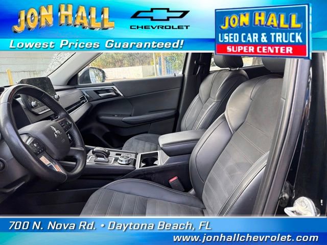 Used 2024 Mitsubishi Outlander FWD image 16
