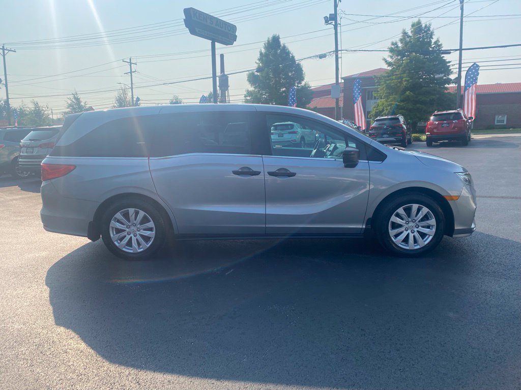 Used 2018 Honda Odyssey LX image 8