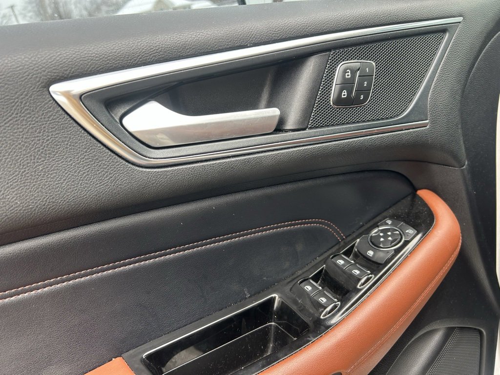 Used 2018 Ford Edge Titanium w/ Equipment Group 302A image 11