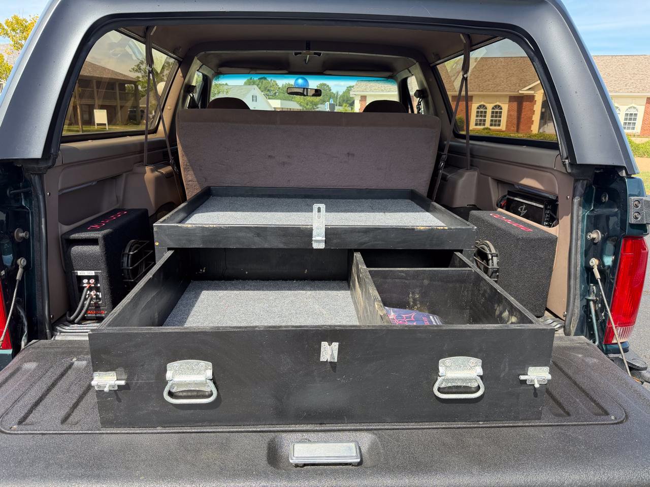 Used 1993 Ford Bronco XLT AWD/4WD image 13