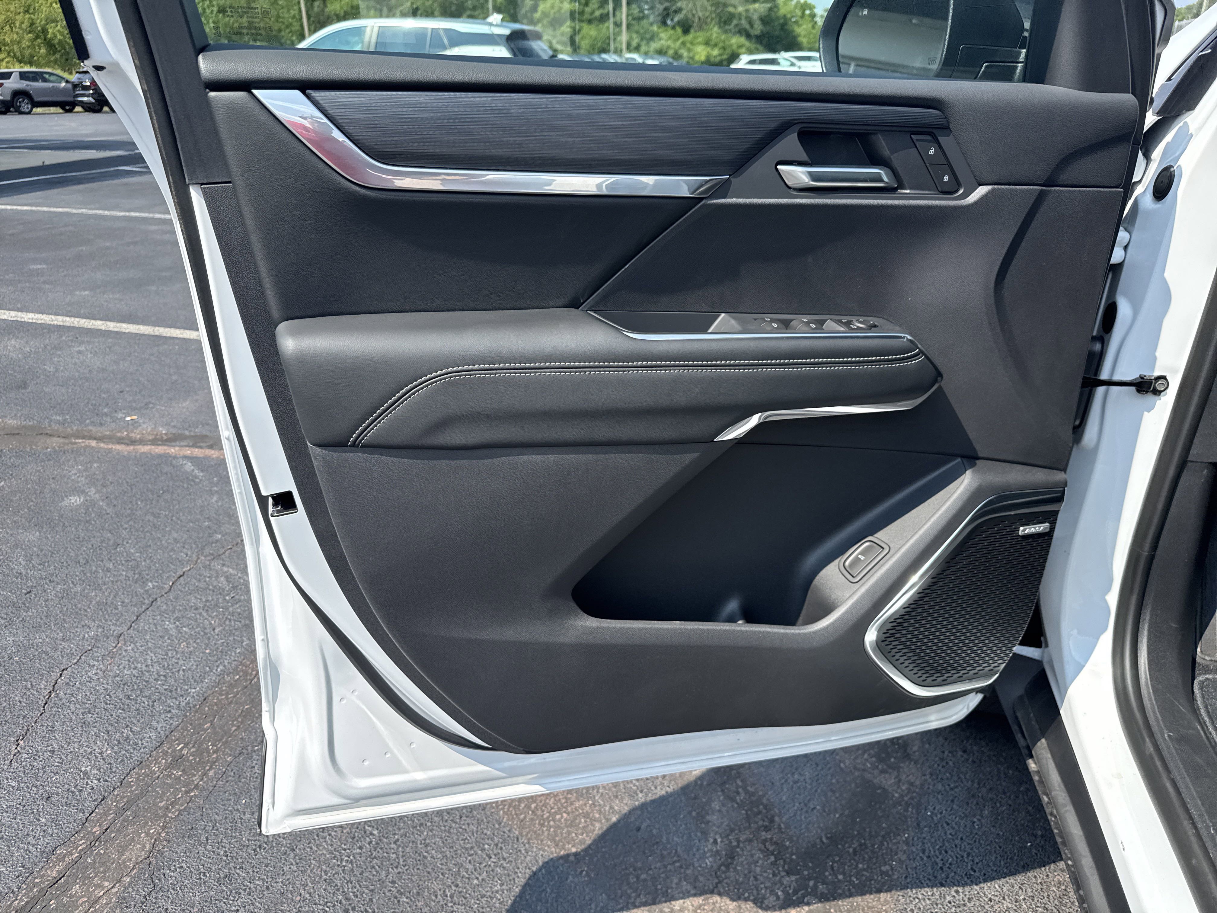 New 2025 GMC Acadia Elevation w/ Black Edition image 16