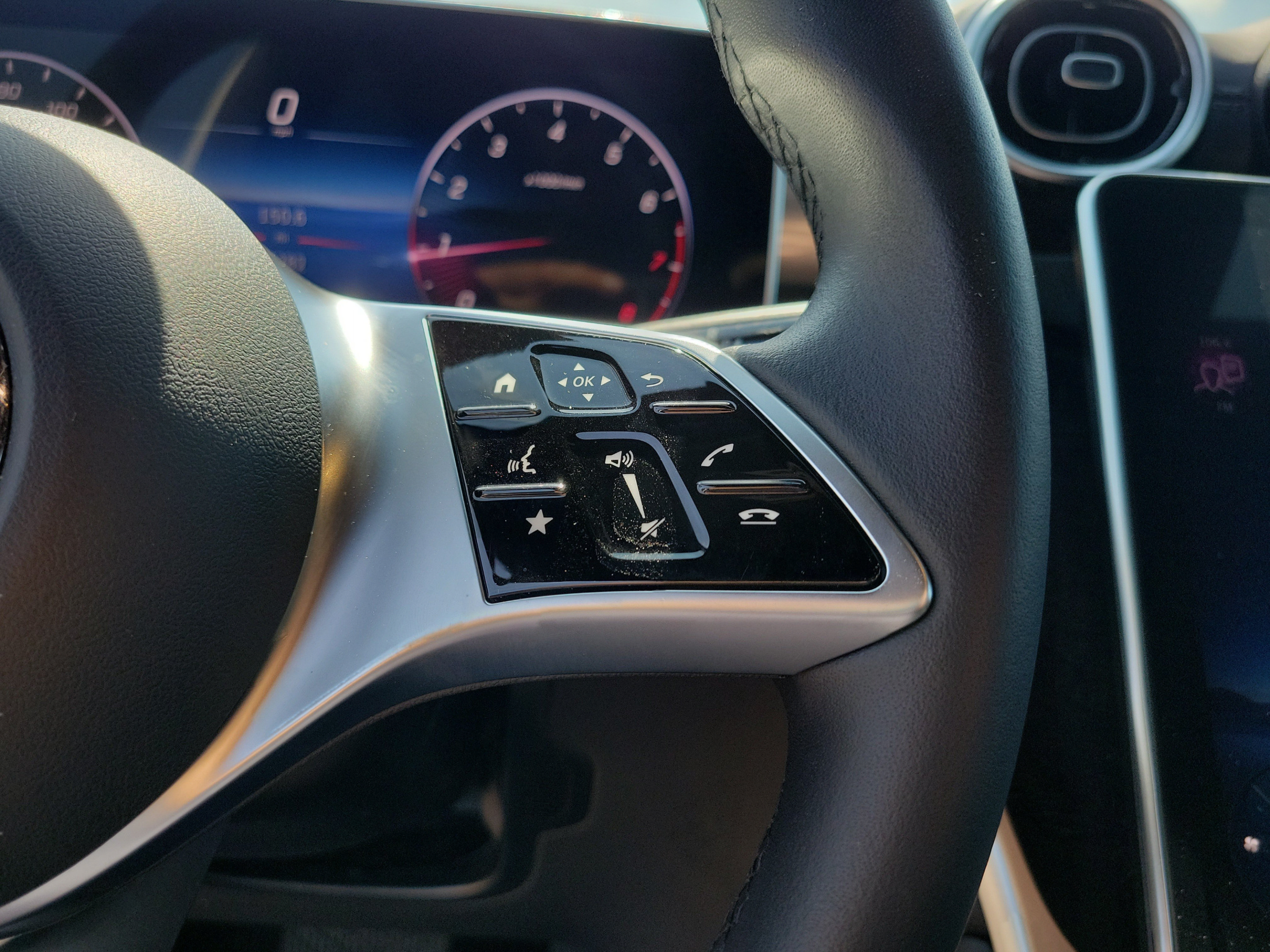 Certified 2024 Mercedes-Benz GLC 300 4MATIC image 23