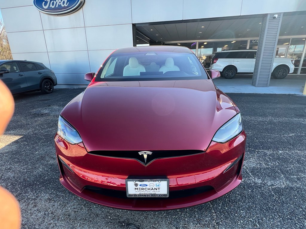 Used 2024 Tesla Model X image 3