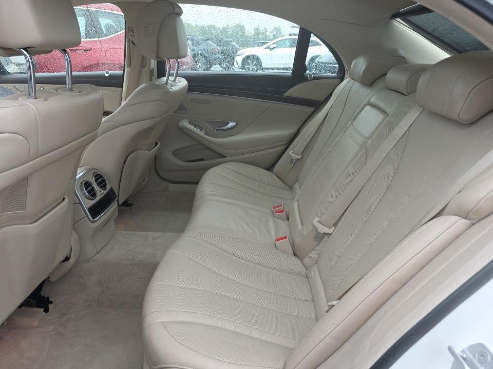 Used 2017 Mercedes-Benz S 550 Sedan image 5